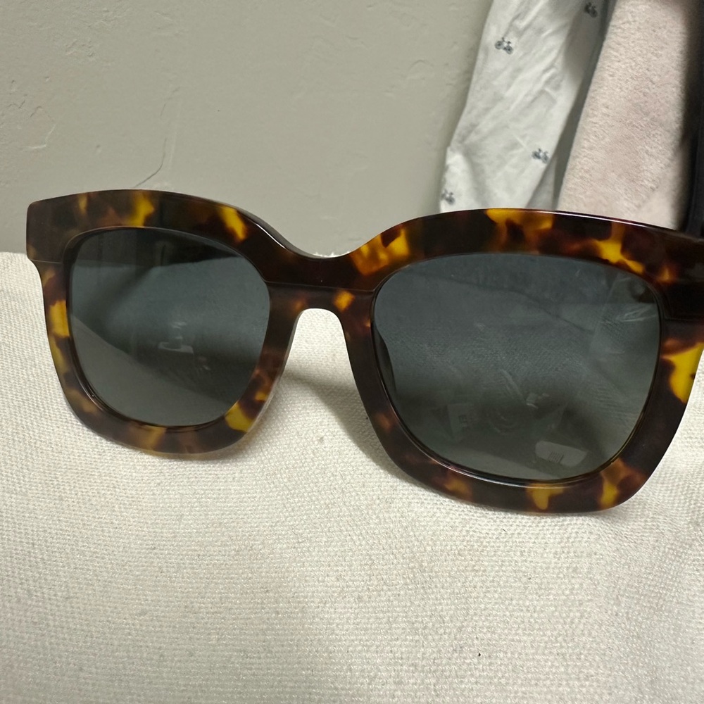 Diff Eyewear Tortoise Shell Sunglasses